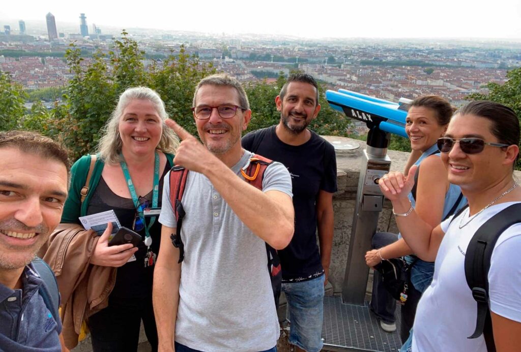 Team building defi sportif Lyon Croix rousse et Fourvière plein air